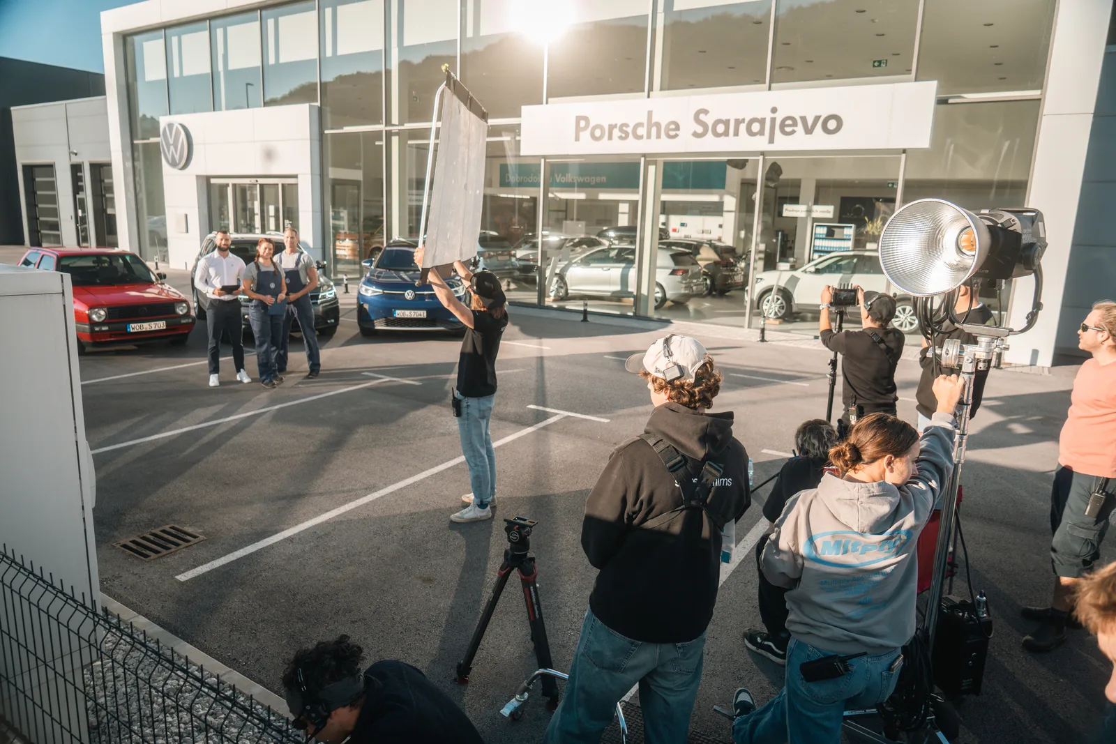 Automotive-Dreh mit kompletter Crew